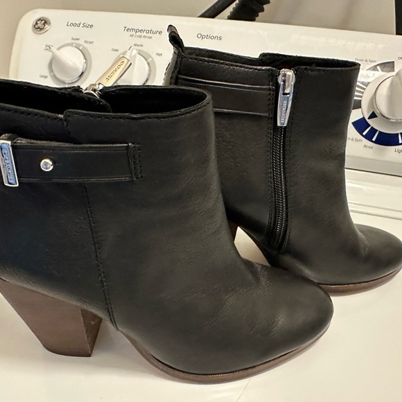 Coach zip ankle booties size 8 - Picture 10 of 11